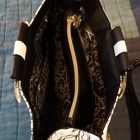 Pocketbook - Picture 3 of 3